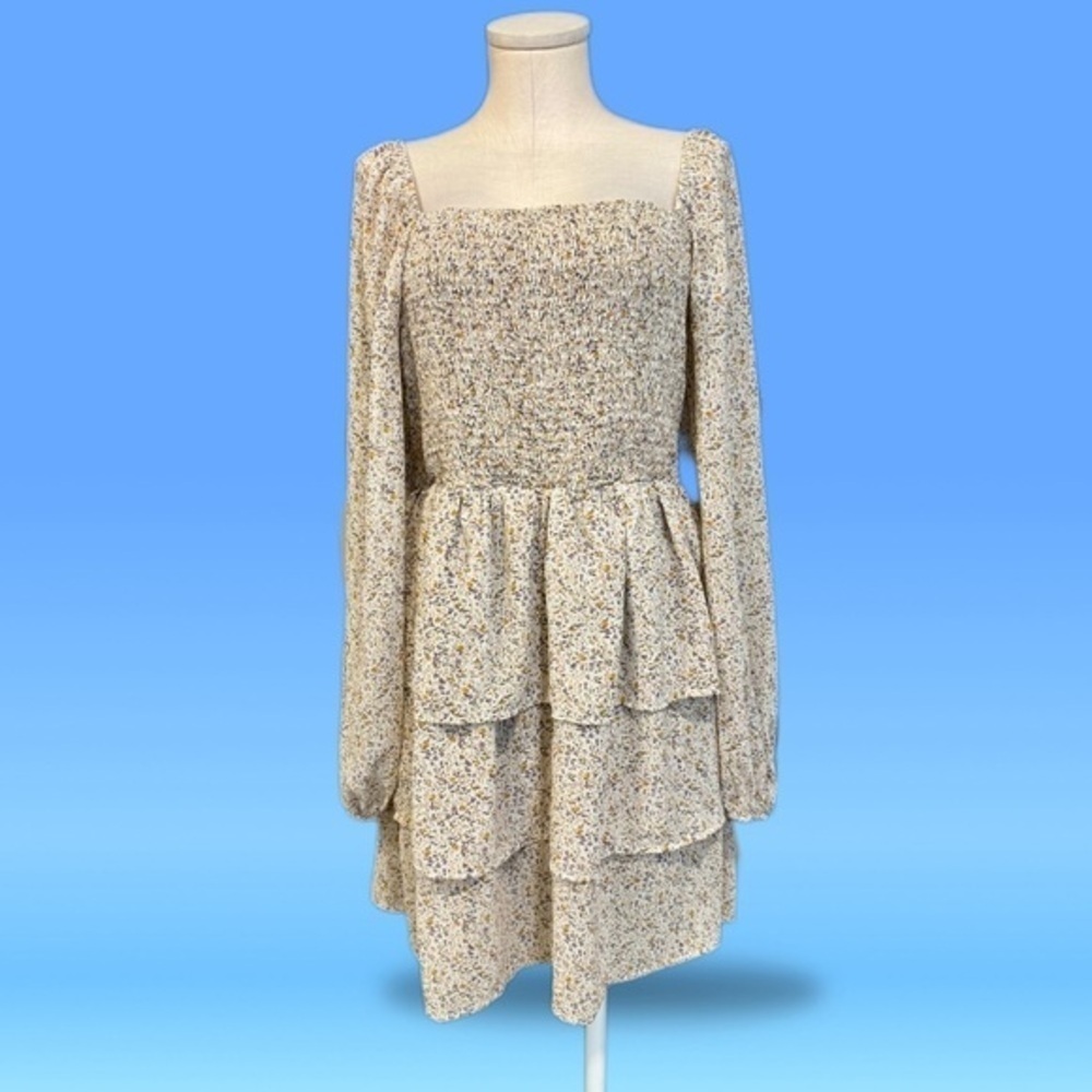 HEYSON women’s Size Large tiered smocked long sleeve dress in neutrals